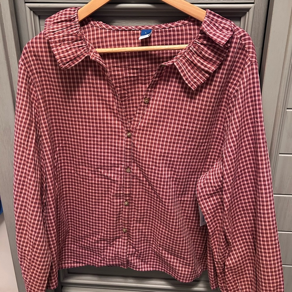 Old Navy button down plaid ruffle shirt NWT size large
